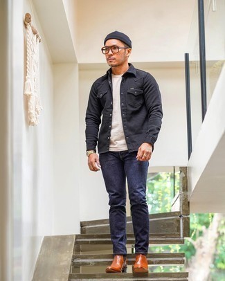 С чем носить черную рубашку с длинным рукавом мужчине