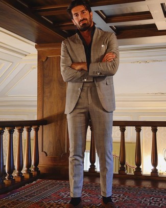 Какие костюмы носить с черной рубашкой с длинным рукавом