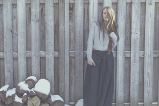 Какие водолазки носить с черной длинной юбкой