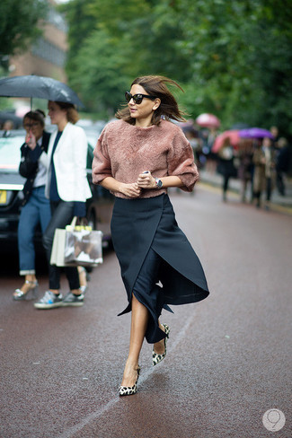 Какие туфли носить с черной юбкой-миди