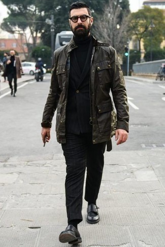 Какие костюмы носить с черными монками