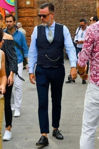 Какие жилеты носить с черными монками