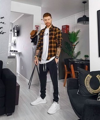 С чем носить черные носки-невидимки мужчине