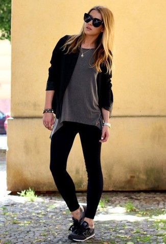 С чем носить черный открытый кардиган женщине