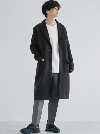 Как носить черное длинное пальто с серыми брюками чинос