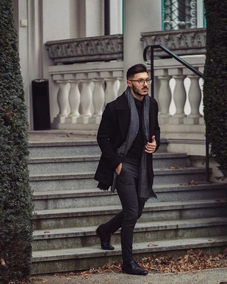 С чем носить черное длинное пальто