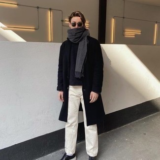 С чем носить черное длинное пальто