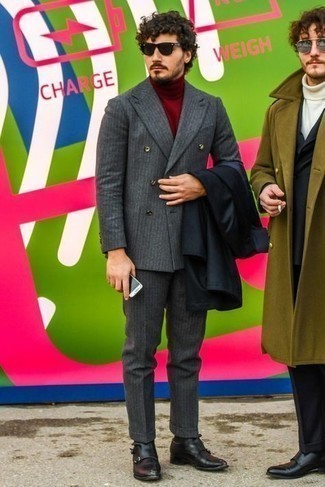 Какие костюмы носить с черным длинным пальто