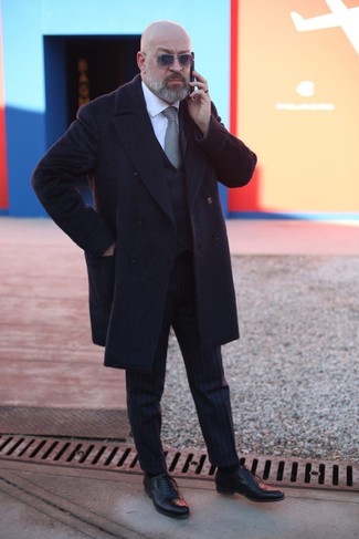 Какие длинные пальто носить с черными оксфордами