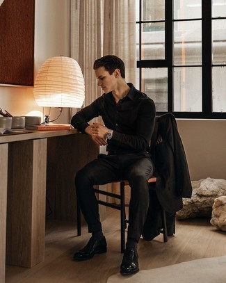 Какие костюмы носить с черными оксфордами