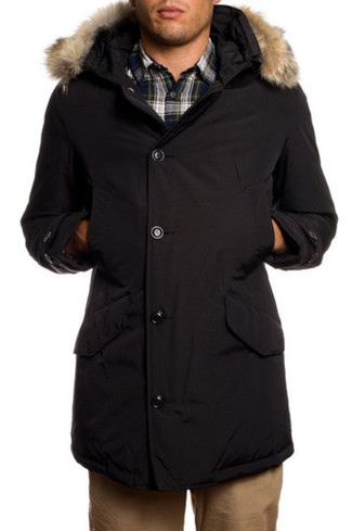 Какие брюки чинос носить с черной паркой