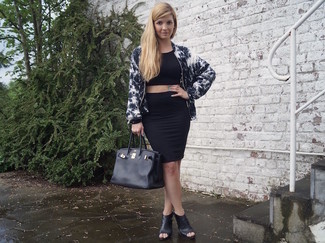 С чем носить черную юбку-карандаш