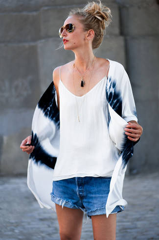 С чем носить черную подвеску