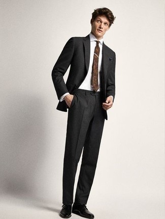 С чем носить черный нагрудный платок