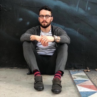 С чем носить черную рубашку в горошек мужчине