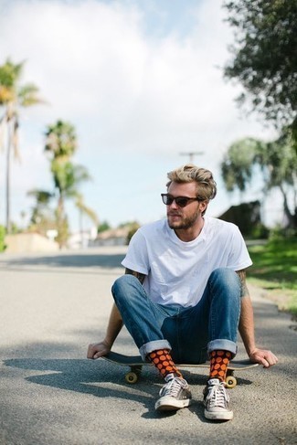 С чем носить черные носки в горошек мужчине