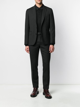 С чем носить черный свитер с воротником поло мужчине