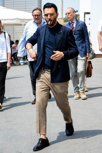 С чем носить черный ремень с принтом мужчине