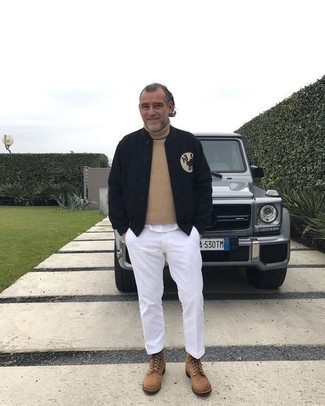 С чем носить черную куртку с принтом мужчине