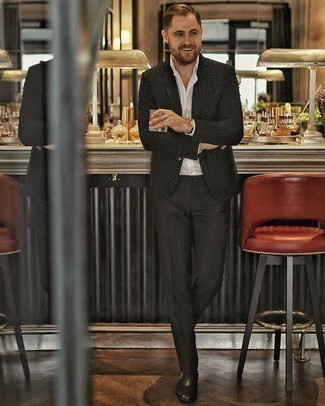 С чем носить черную куртку с принтом мужчине