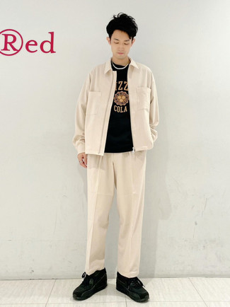 С чем носить черную футболку с принтом мужчине