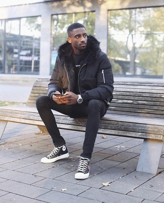 Какие свитшоты носить с черной курткой-пуховиком мужчине