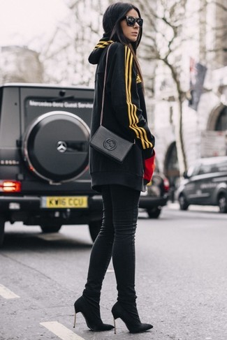 Какие джинсы носить с черными туфлями