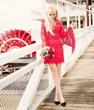 Какие платья прямого кроя носить с черными туфлями