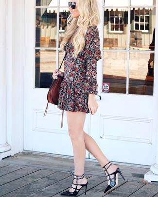 Какие платья прямого кроя носить с черными туфлями