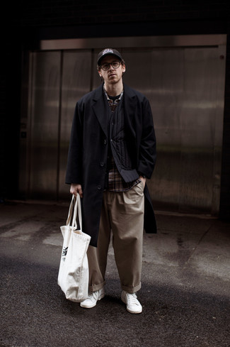 С чем носить черную стеганую куртку мужчине