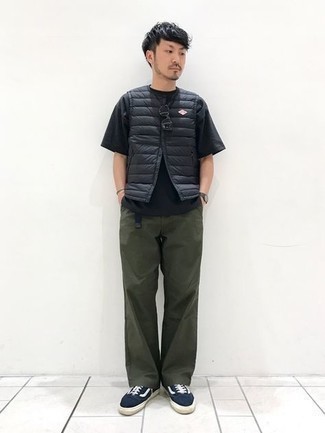 С чем носить черную стеганую куртку мужчине