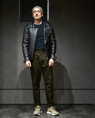 С чем носить черную кожаную стеганую косуху мужчине