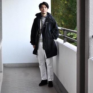 Какие ботинки дезерты носить с черным дождевиком