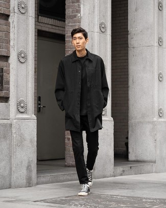 С чем носить черный дождевик мужчине