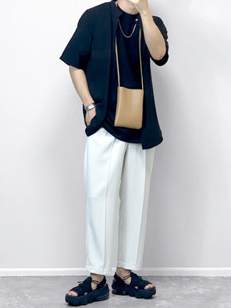 С чем носить черные сандалии мужчине