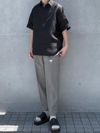 С чем носить черные сандалии мужчине