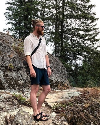 С чем носить черные сандалии мужчине