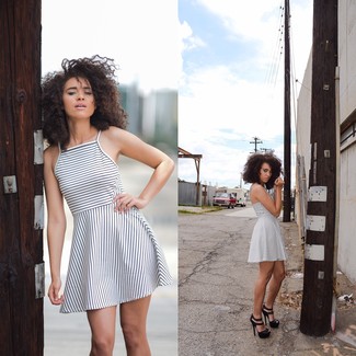 С чем носить черные сатиновые босоножки на каблуке