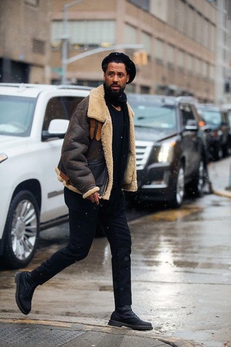 С чем носить черный шарф мужчине