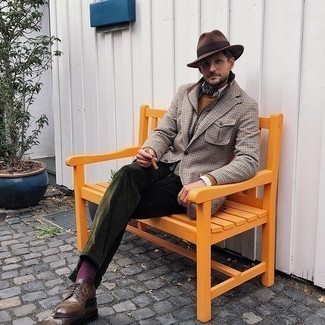 С чем носить черный шарф мужчине