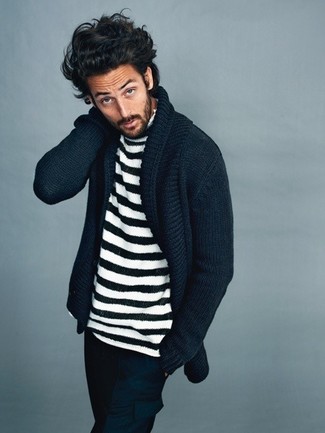 С чем носить черный кардиган с отложным воротником мужчине