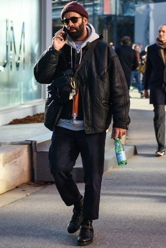 Какой худи носить с черной короткой дубленкой мужчине