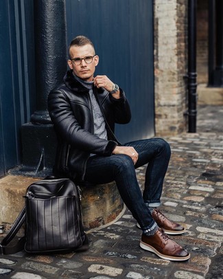 Какие джинсы носить с черной короткой дубленкой мужчине