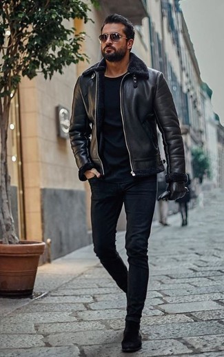 Какие джинсы носить с черной короткой дубленкой мужчине