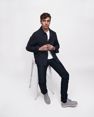 С чем носить черную куртку-рубашку мужчине