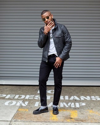 Какие лоферы носить с черной курткой-рубашкой мужчине