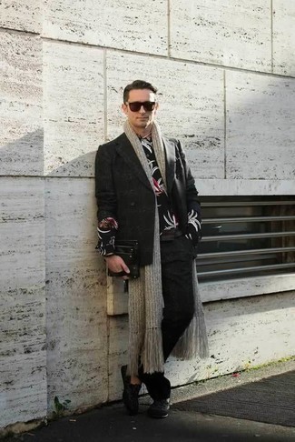 С чем носить черную рубашку мужчине весна