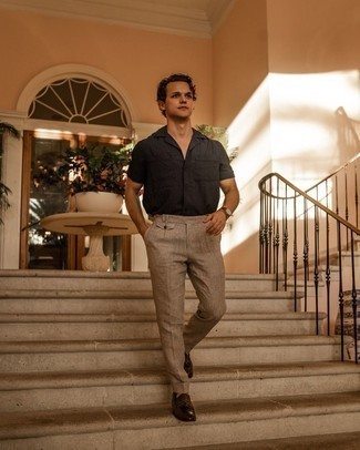 С чем носить черную рубашку мужчине лето