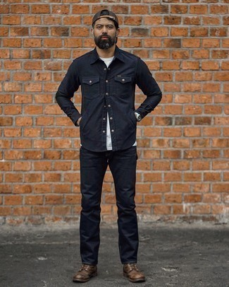 С чем носить черную рубашку мужчине весна