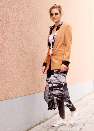 С чем носить черное платье-рубашку